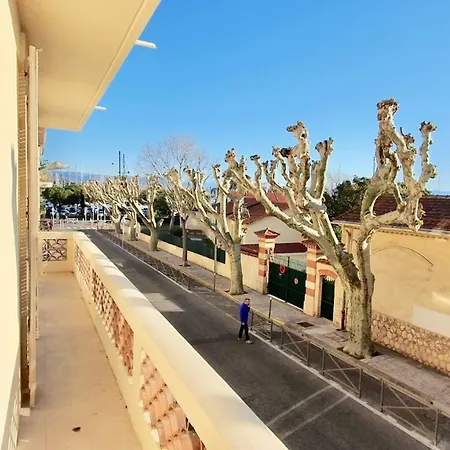 Apartment Magnifique 3 P Avec Balcon Vue Proximite Plage